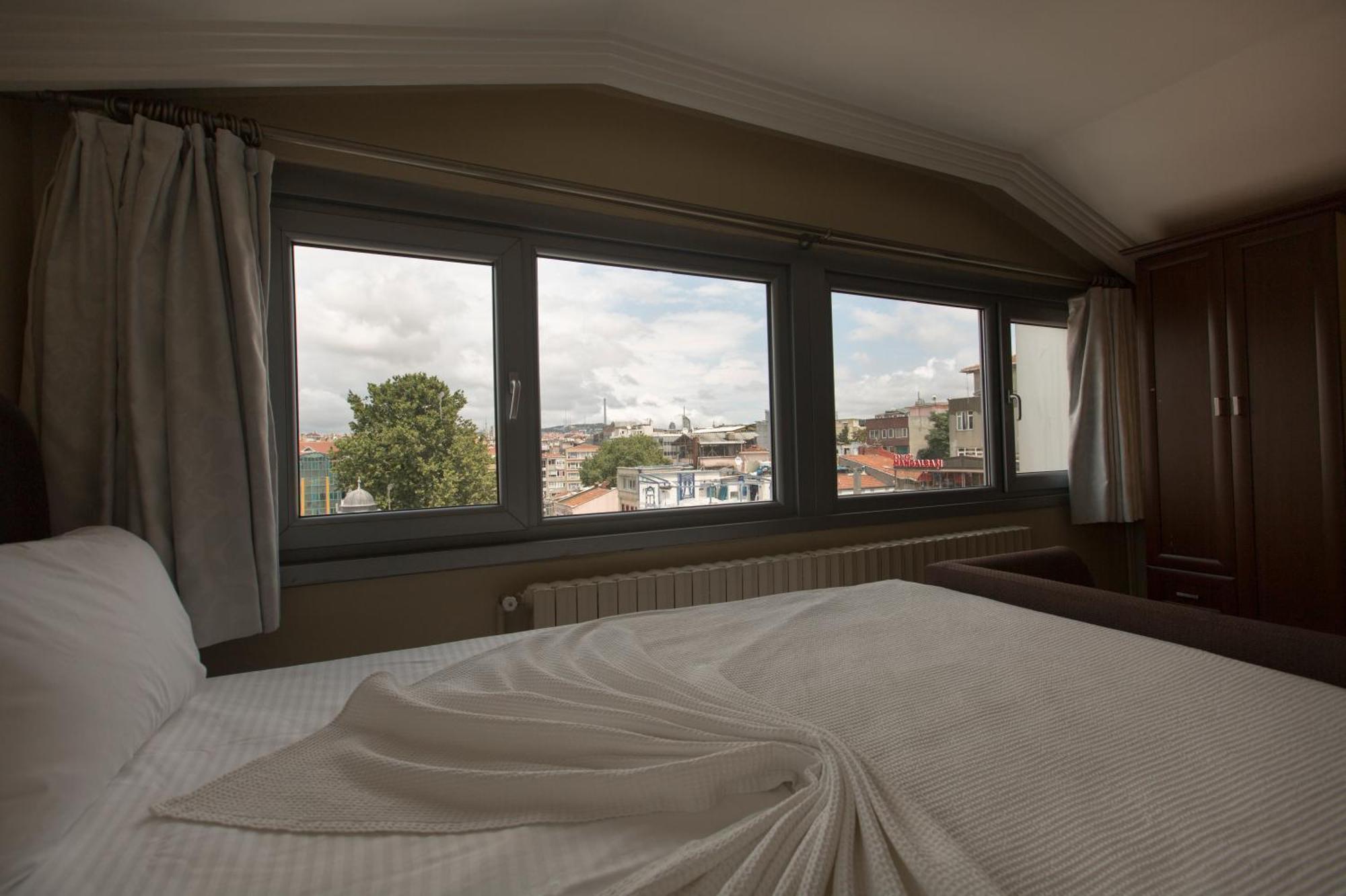 MyKent Hotel Istanboel Buitenkant foto